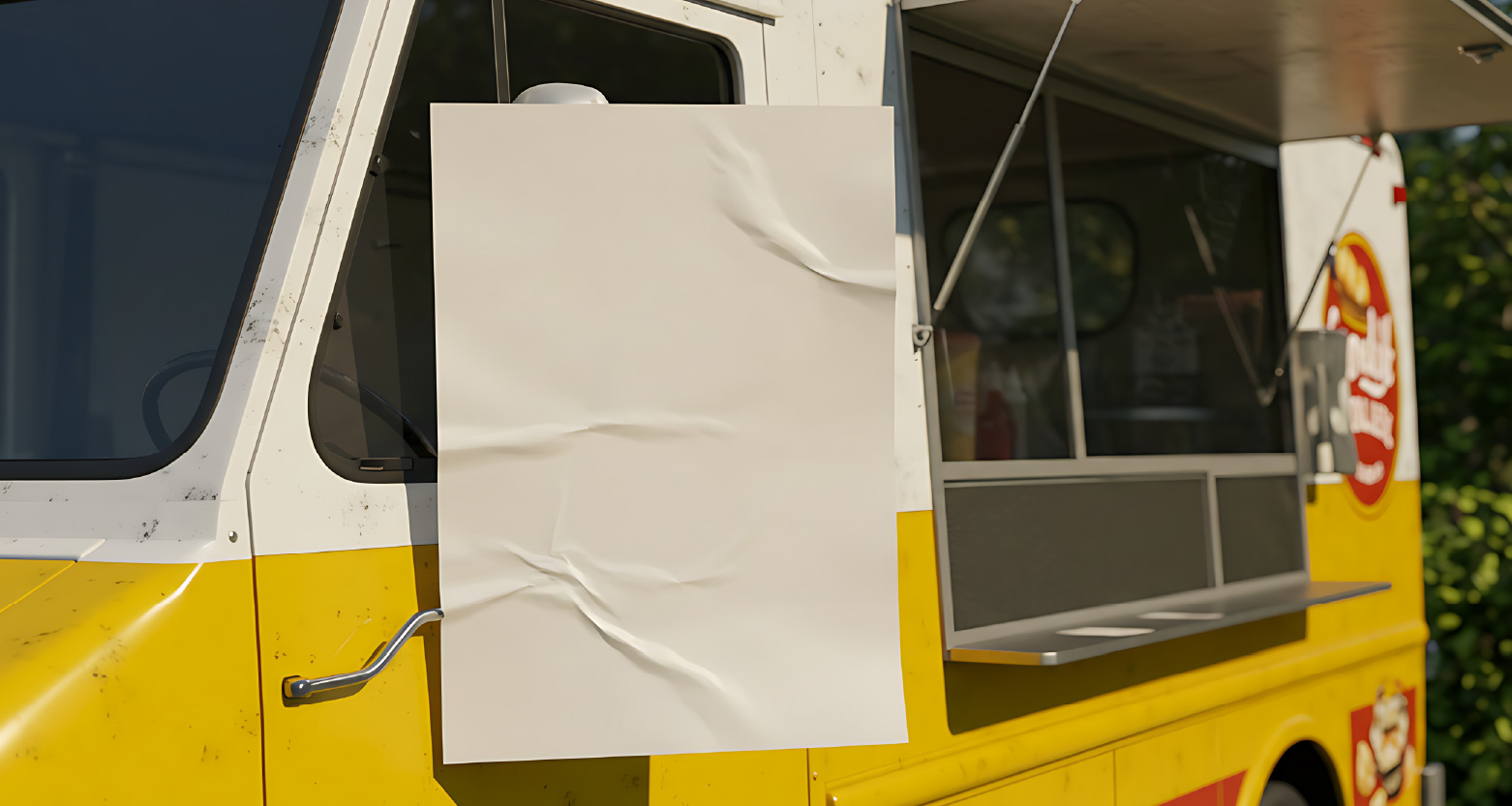 Imagem de trailer amarelo estacionado