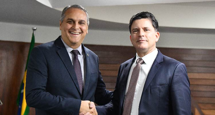 Fotografia do PGJ com o procurador-regional eleitoral